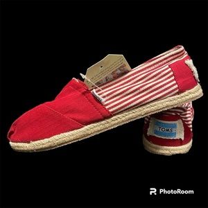TOMS | SHOES | NEW